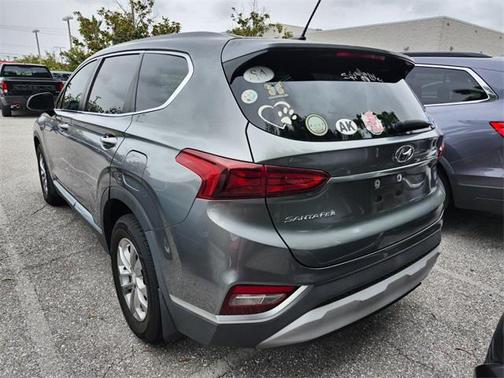 2019 Hyundai SANTA FE SE 2.4