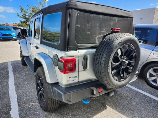 2024 Jeep Wrangler 4xe Sahara
