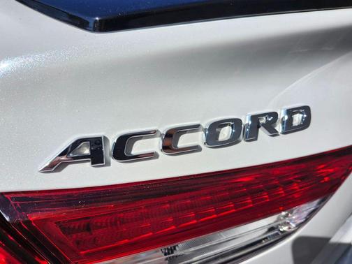 2022 Honda Accord Hybrid Base