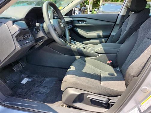 2025 Honda Accord LX 1.5T
