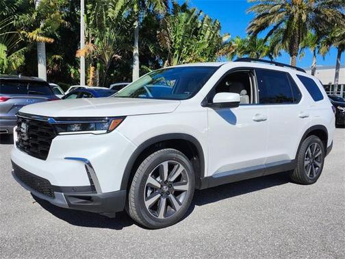 2025 Honda Pilot Touring 8-Passenger