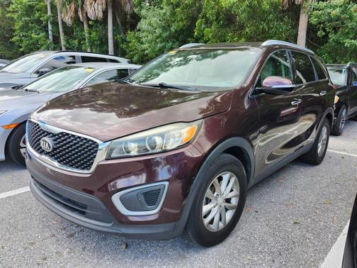 2016 Kia Sorento LX