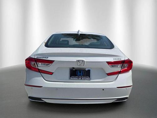 Platinum White Pearl 2021 Honda Accord EX-L 1.5T