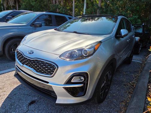 2022 Kia Sportage EX