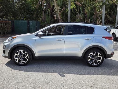2022 Kia Sportage EX