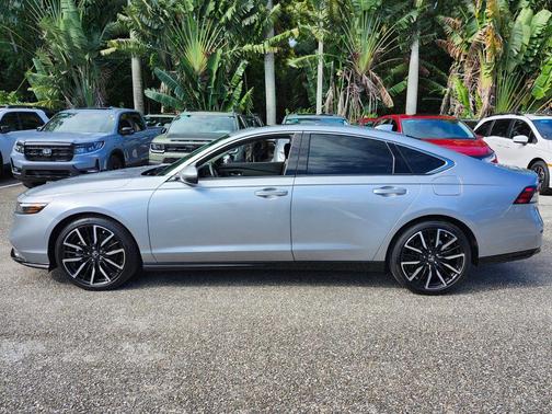 2023 Honda Accord Hybrid Touring