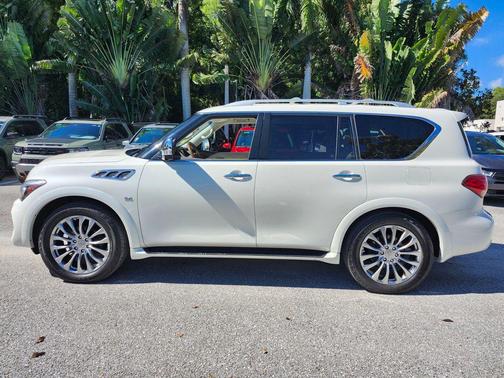 2017 INFINITI QX80 Base