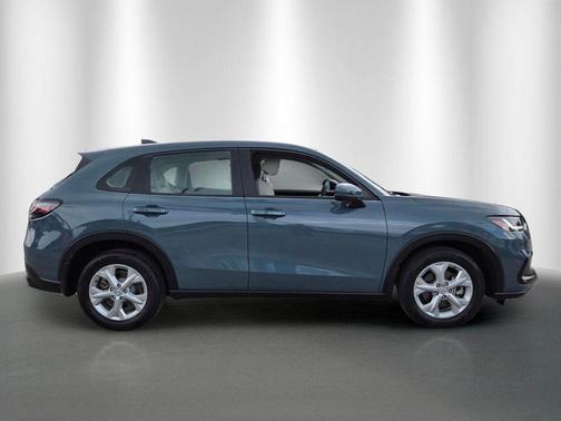 Nordic Forest Pearl 2024 Honda HR-V LX