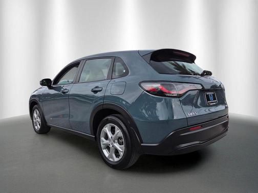 Nordic Forest Pearl 2024 Honda HR-V LX