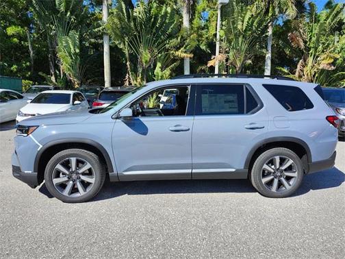 2025 Honda Pilot Touring 8-Passenger