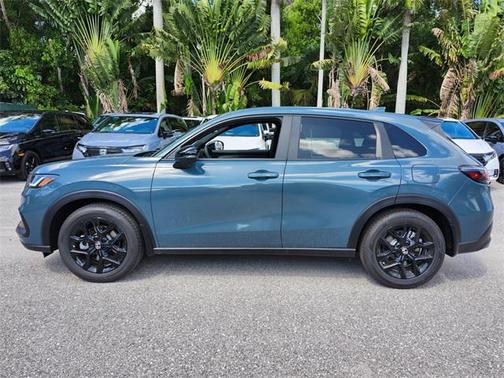 2025 Honda HR-V 2WD Sport