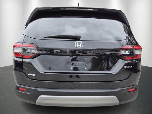 2023 Honda Pilot AWD EX-L 8 Passenger