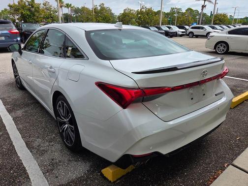 Wind Chill Pearl 2021 Toyota Avalon Touring
