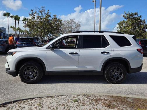 2024 Honda Pilot TrailSport