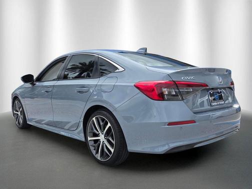 Sonic Gray Pearl 2022 Honda Civic Touring