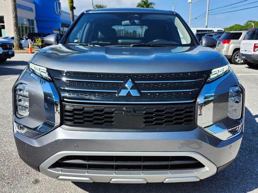 2024 Mitsubishi Outlander SE Black Edition S-AWC