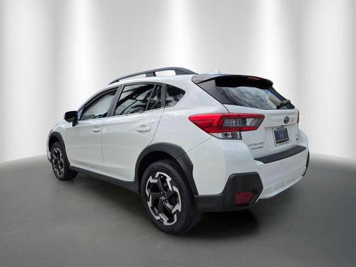 Crystal White Pearl 2021 Subaru Crosstrek Limited