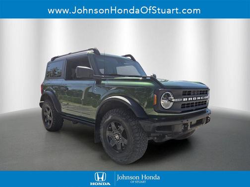 ERUPTION GREEN METALLIC 2024 Ford Bronco Black Diamond