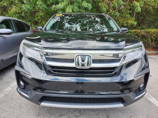 Crystal Black Pearl 2022 Honda Pilot AWD Elite