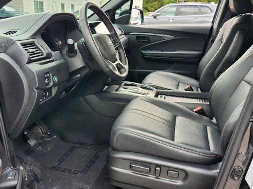 2023 Honda Passport AWD TrailSport