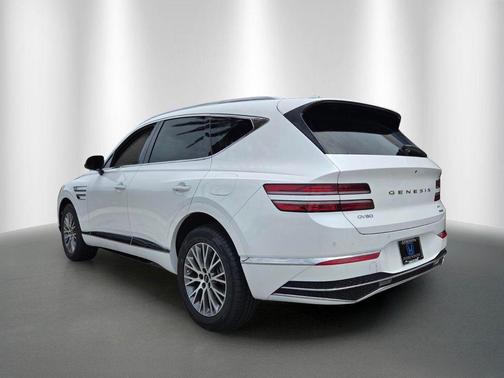 Uyuni White 2025 Genesis GV80 2.5T