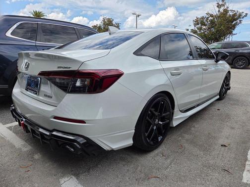 Platinum White Pearl 2025 Honda Civic Sport