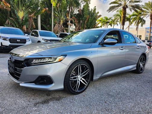 2022 Honda Accord Hybrid Touring