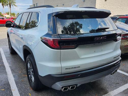 2025 GMC Acadia FWD Elevation