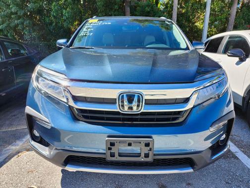 2022 Honda Pilot Touring 8-Passenger