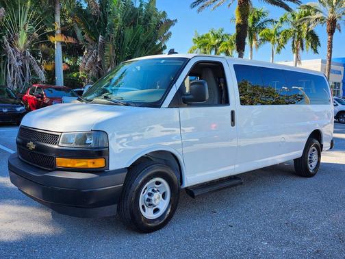 2023 Chevrolet Express 3500 RWD 3500 Extended Wheelbase LS