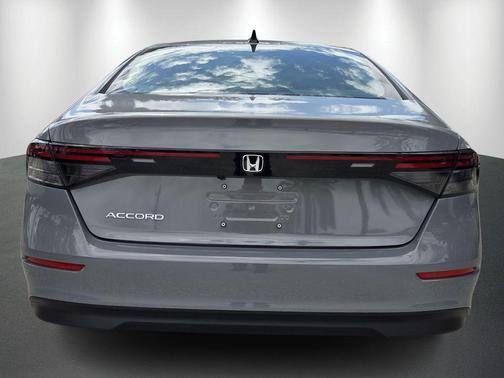Urban Gray Pearl 2026 Honda Accord SE