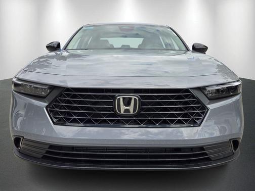 Urban Gray Pearl 2026 Honda Accord SE