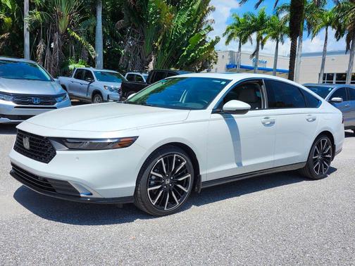 2025 Honda Accord Hybrid Touring