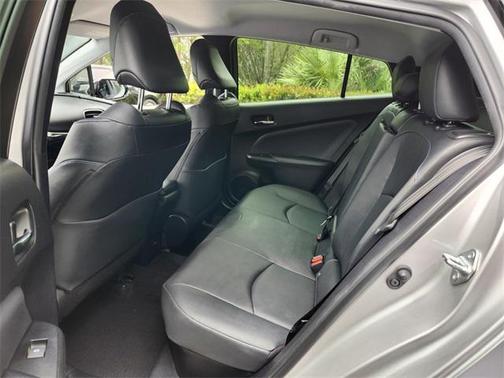 2018 Toyota Prius Four Touring