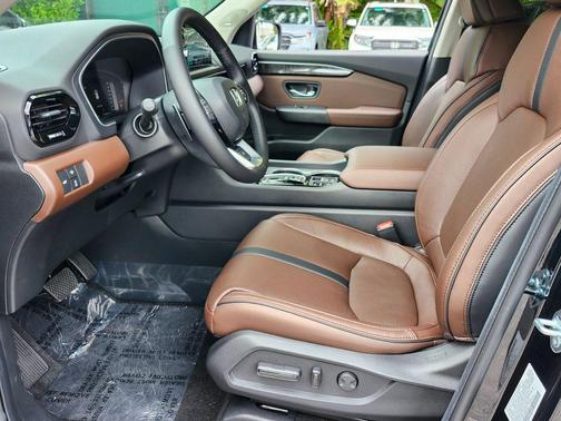 2025 Honda Pilot Elite