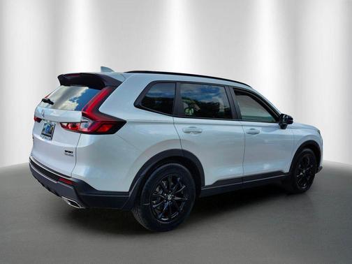 Platinum White Pearl 2026 Honda CR-V Hybrid Sport-L FWD