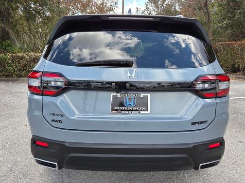 2023 Honda Pilot AWD Sport