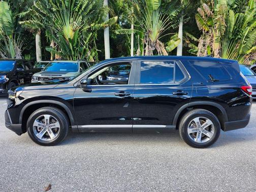 2023 Honda Pilot 2WD EX-L 8 Passenger