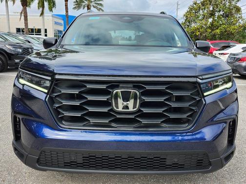 2025 Honda Pilot Sport