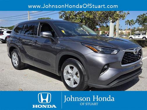 2022 Toyota Highlander LE