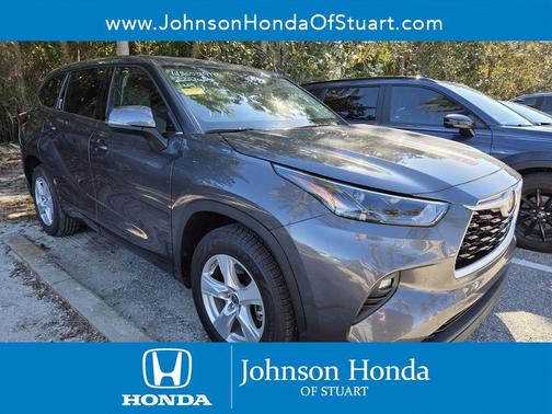 2022 Toyota Highlander LE