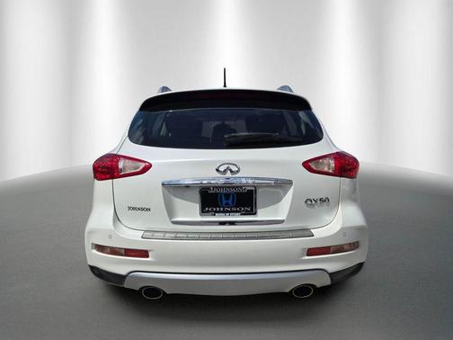 Majestic White 2017 INFINITI QX50 Base