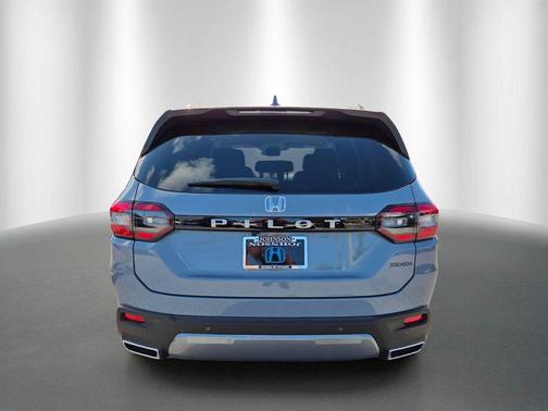 Sonic Gray Pearl 2026 Honda Pilot EX-L