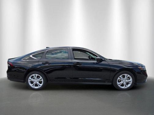 Still Night Pearl 2026 Honda Accord LX 1.5T