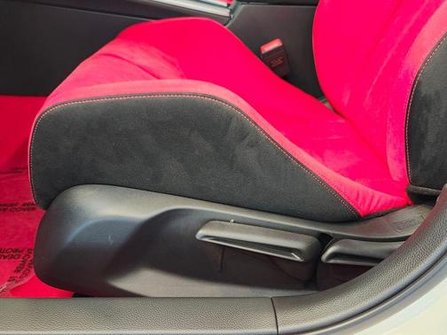 2025 Honda Civic Type R Base