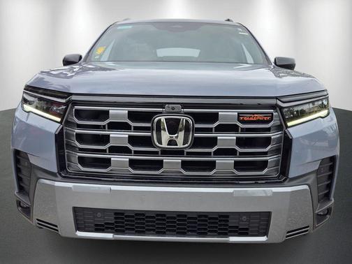 Sonic Gray Pearl 2026 Honda Pilot TrailSport