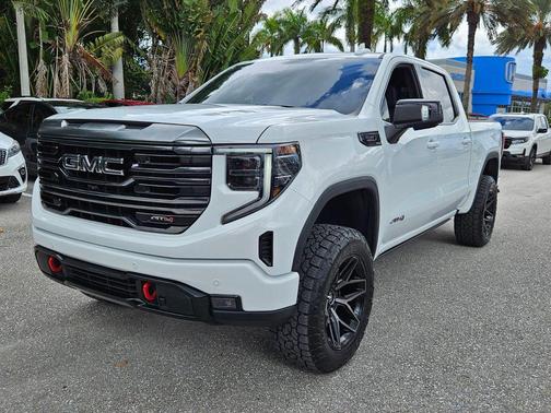 2024 GMC Sierra 1500 AT4