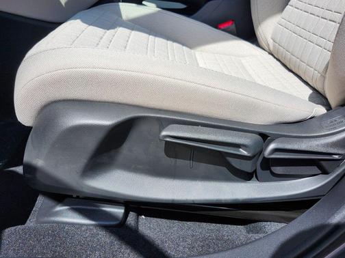 Modern Steel Metallic 2026 Honda HR-V LX