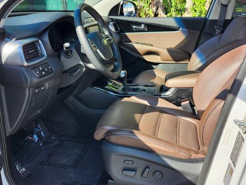 2019 Kia Sorento SX