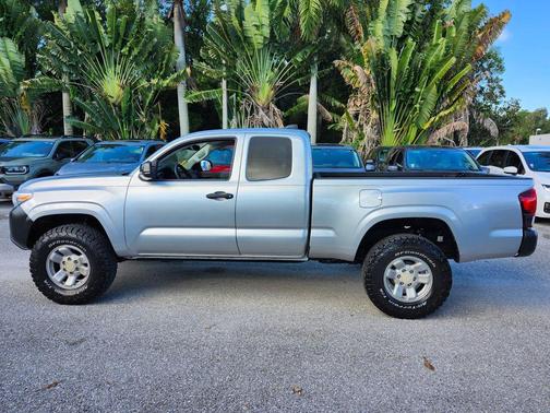 2023 Toyota Tacoma SR